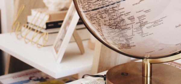 Acabados en dorado para muebles de madera en Madrid