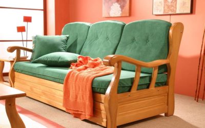 ¿Cómo restaurar un sofá antiguo de madera?