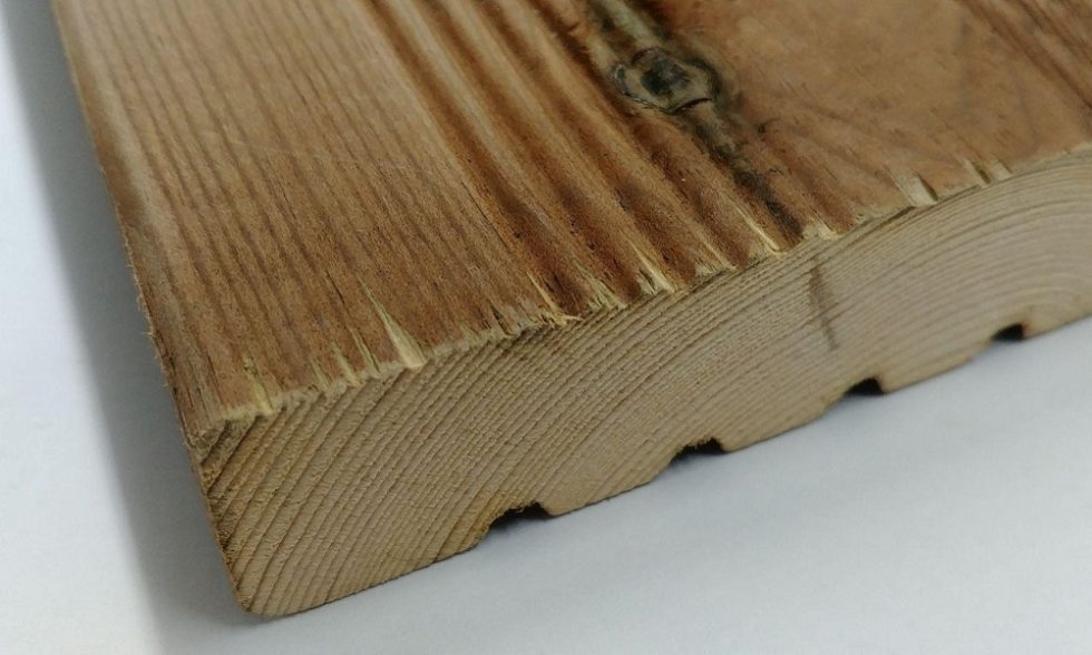 Madera tratada para exterior Suelos y tarimas agrietadas